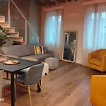 Il Parione Luxury Apartment With View, Florence